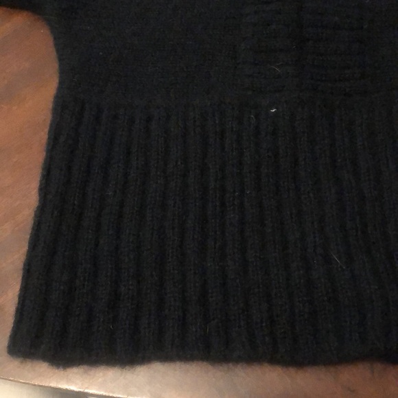 Designers remix batwing wool sweater - Picture 5 of 6